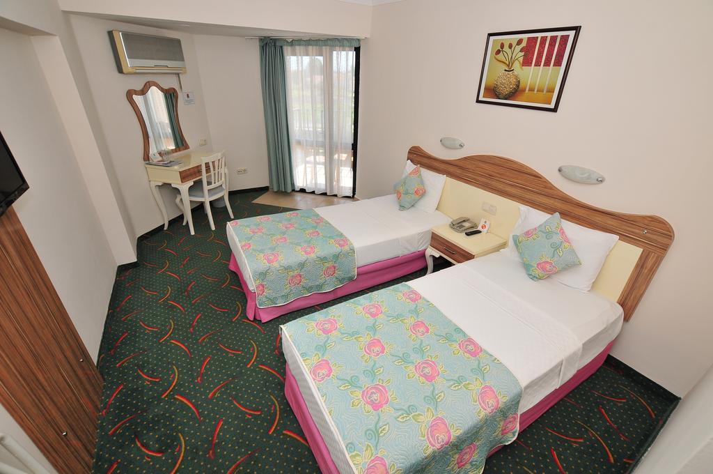 Hotel Pelin Fethiye Kültér fotó